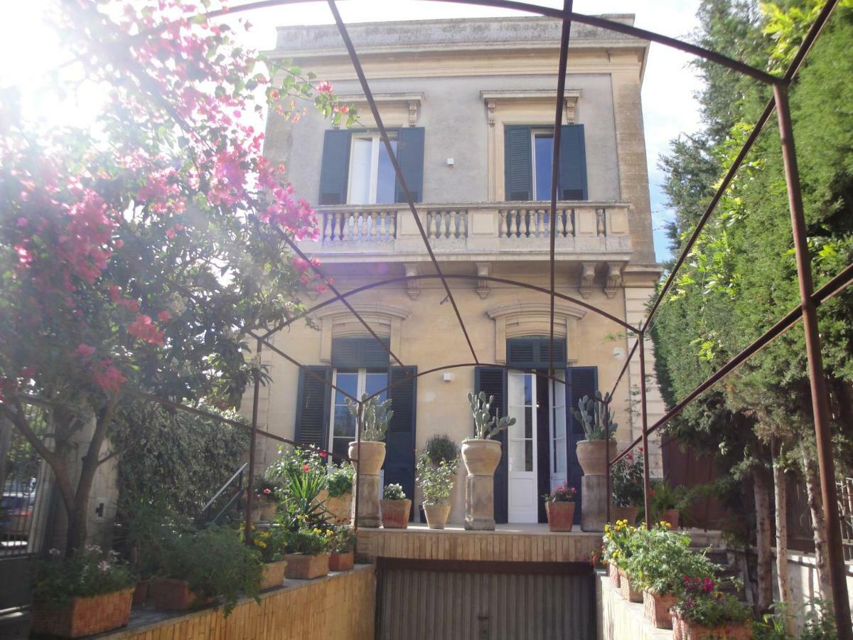 Le Signorine B&B Лечче Экстерьер фото